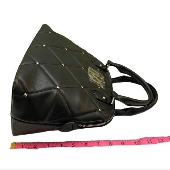 Badgley Mischka Big Quilted Dome Bag with … - Picture 9 of 9